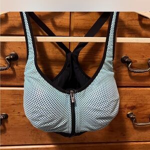 Victoria's Secret Green and Black Sports Bra Moisture-Wicking Supportive